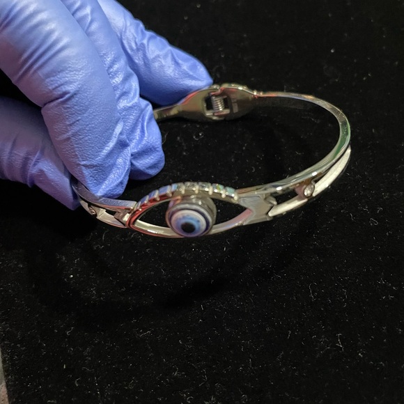 Stainless Steel Bracelets 👁 - Picture 2 of 8